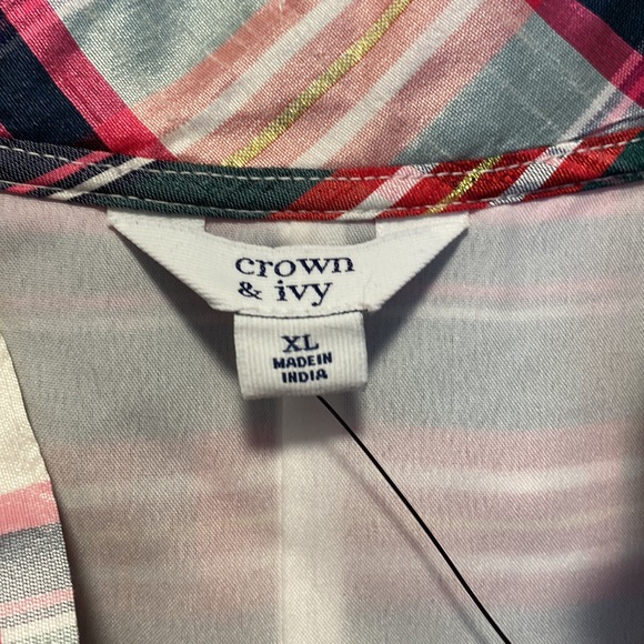 NWOT Crown & Ivy Ruffle Neck Plaid Top - Picture 5 of 7